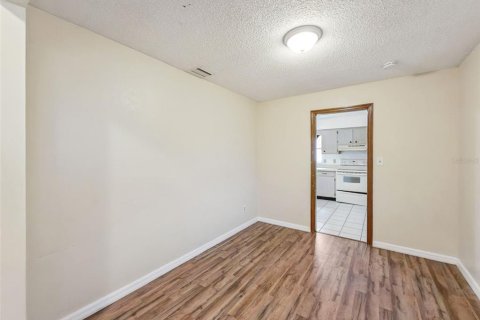 House in Winter Park, Florida 4 bedrooms, 149.29 sq.m. № 2097577 - photo 5