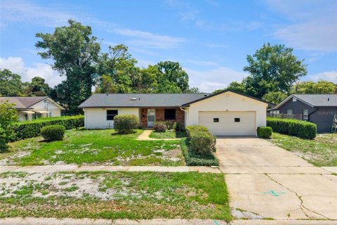 House in Winter Park, Florida 4 bedrooms, 149.29 sq.m. № 2097577 - photo 2