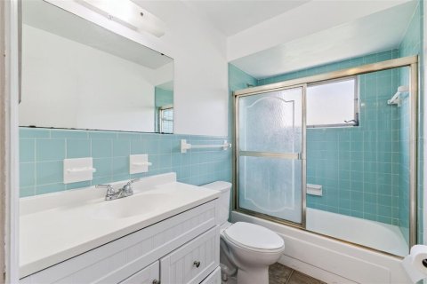 House in Winter Park, Florida 4 bedrooms, 149.29 sq.m. № 2097577 - photo 20