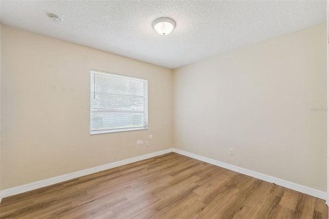House in Winter Park, Florida 4 bedrooms, 149.29 sq.m. № 2097577 - photo 14