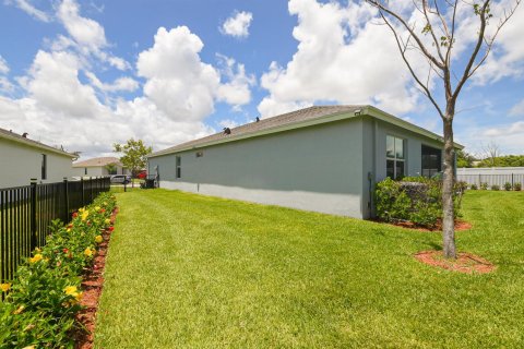 Villa ou maison à vendre à Stuart, Floride: 4 chambres, 188.87 m2 № 2083926 - photo 15