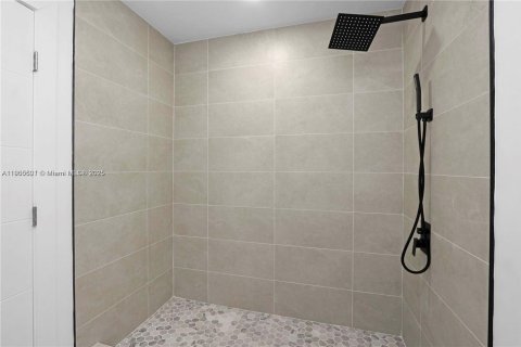 Снять в аренду виллу или дом в Майами-Бич, Флорида 2 спальни, 400.87м2, № 1956203 - фото 9