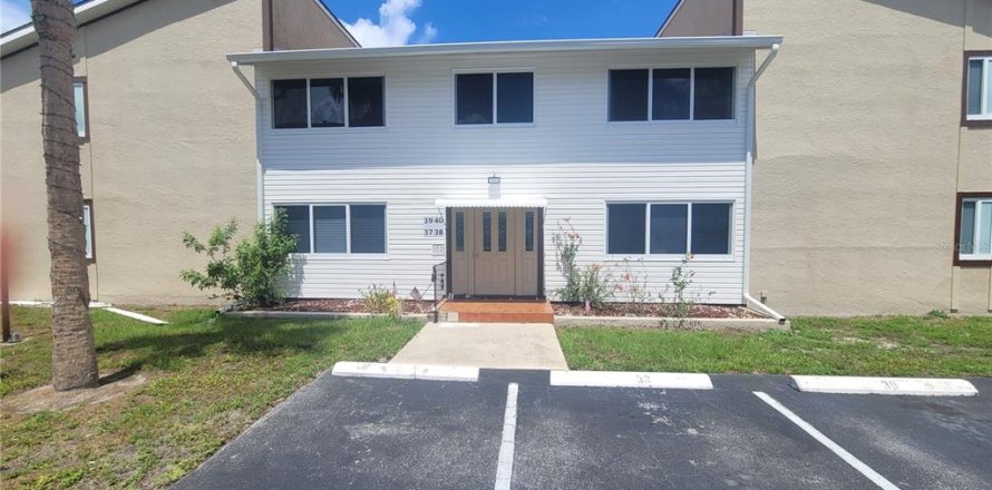 Condo in Punta Gorda, Florida, 2 bedrooms № 2217975