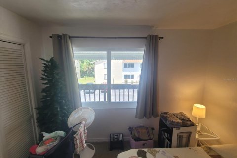 Condo in Punta Gorda, Florida, 2 bedrooms № 2217975 - photo 15