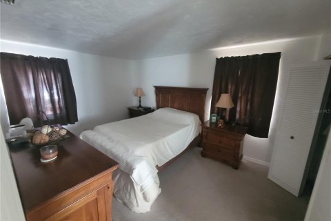 Condo in Punta Gorda, Florida, 2 bedrooms № 2217975 - photo 7