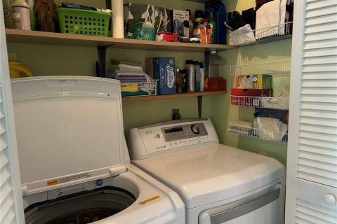 Casa en alquiler en Sarasota, Florida, 2 dormitorios, 92.16 m2 № 1273002 - foto 14