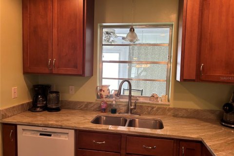 Casa en alquiler en Sarasota, Florida, 2 dormitorios, 92.16 m2 № 1273002 - foto 5