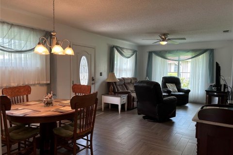 Casa en alquiler en Sarasota, Florida, 2 dormitorios, 92.16 m2 № 1273002 - foto 9