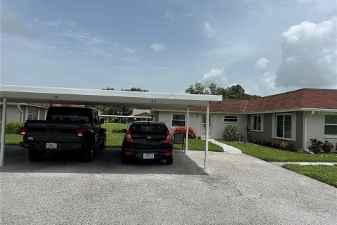 Casa en alquiler en Sarasota, Florida, 2 dormitorios, 92.16 m2 № 1273002 - foto 2