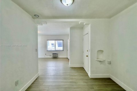 Apartment in Miami Beach, Florida 1 bedroom, 74.32 sq.m. № 2035557 - photo 13