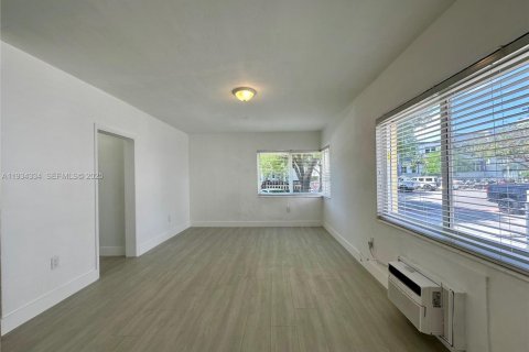 Apartment in Miami Beach, Florida 1 bedroom, 74.32 sq.m. № 2035557 - photo 2