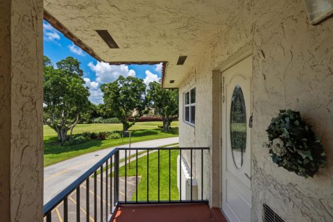 Condo in Pembroke Pines, Florida, 2 bedrooms № 2187023 - photo 22