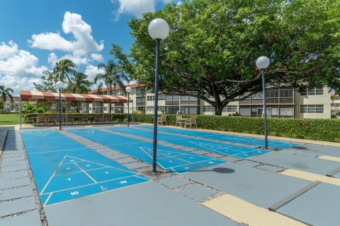 Condo in Pembroke Pines, Florida, 2 bedrooms № 2187023 - photo 29