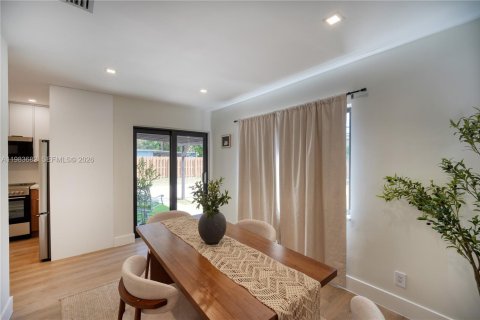 Casa en venta en Oakland Park, Florida, 3 dormitorios, 96.62 m2 № 2046705 - foto 12