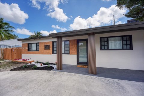 Casa en venta en Oakland Park, Florida, 3 dormitorios, 96.62 m2 № 2046705 - foto 4