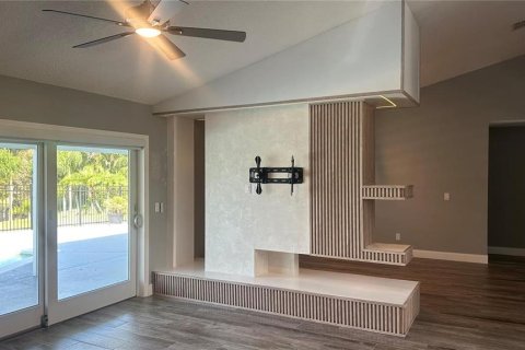 House in Orlando, Florida 3 bedrooms, 168.71 sq.m. № 2217430 - photo 18