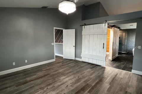 House in Orlando, Florida 3 bedrooms, 168.71 sq.m. № 2217430 - photo 17