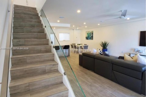 Touwnhouse à louer à Miami Beach, Floride: 3 chambres, 151.62 m2 № 2076046 - photo 26