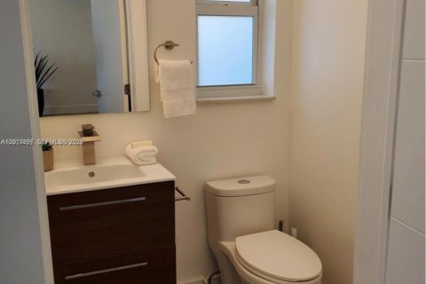 Touwnhouse à louer à Miami Beach, Floride: 3 chambres, 151.62 m2 № 2076046 - photo 25