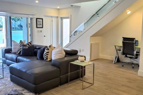 Touwnhouse à louer à Miami Beach, Floride: 3 chambres, 151.62 m2 № 2076046 - photo 14
