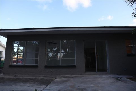 Duplex in Cocoa, Florida 3 bedrooms, 96.99 sq.m. № 1717192 - photo 13