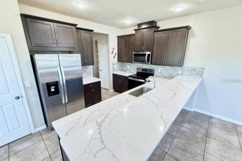 Touwnhouse à vendre à Kissimmee, Floride: 3 chambres, 157.93 m2 № 2399075 - photo 9