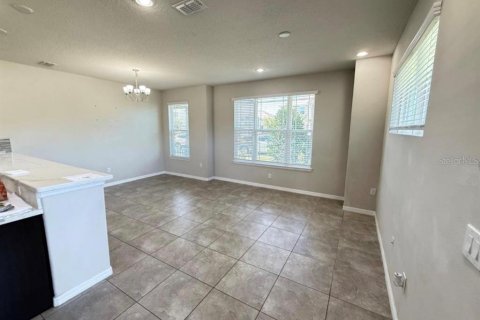 Touwnhouse à vendre à Kissimmee, Floride: 3 chambres, 157.93 m2 № 2399075 - photo 15