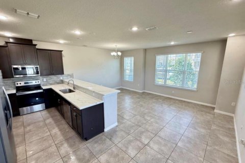 Touwnhouse à vendre à Kissimmee, Floride: 3 chambres, 157.93 m2 № 2399075 - photo 8