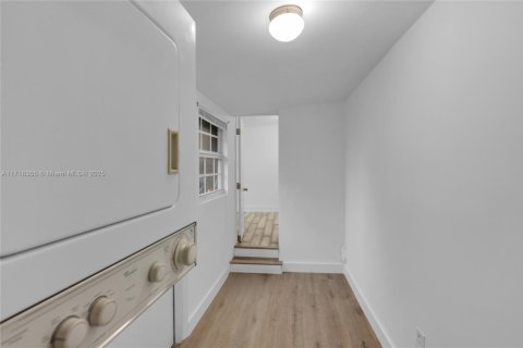 House in Fort Lauderdale, Florida 3 bedrooms, 119.01 sq.m. № 1762723 - photo 15