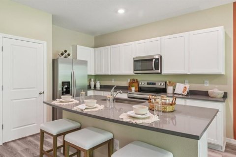 Townhouse in Wesley Chapel, Florida 3 bedrooms, 155.43 sq.m. № 1855645 - photo 13