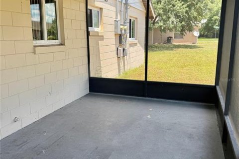 Appartement à louer à Deltona, Floride: 2 chambres, 169.45 m2 № 1852536 - photo 9