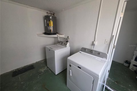 Copropriété à louer à New Port Richey, Floride: 2 chambres, 74.41 m2 № 2399501 - photo 12