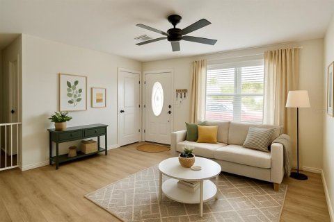 House in Bradenton, Florida 5 bedrooms, 230.58 sq.m. № 1914828 - photo 3