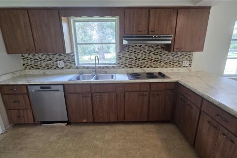 Casa en venta en Bronson, Florida, 3 dormitorios, 141.03 m2 № 2383735 - foto 9
