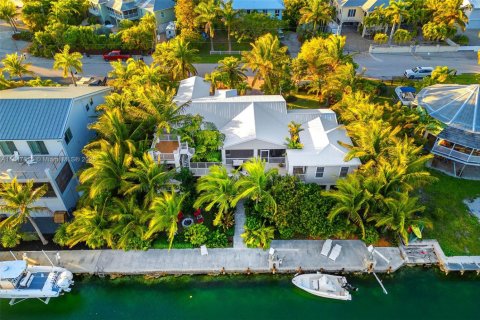 Casa en venta en Sugarloaf Key, Florida, 4 dormitorios, 225.01 m2 № 1847725 - foto 25