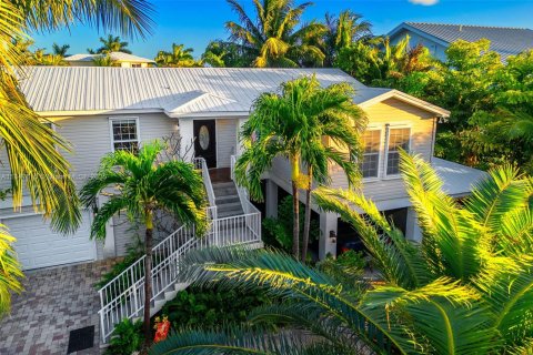 Casa en venta en Sugarloaf Key, Florida, 4 dormitorios, 225.01 m2 № 1847725 - foto 28