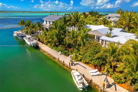 Casa en venta en Sugarloaf Key, Florida, 4 dormitorios, 225.01 m2 № 1847725 - foto 20