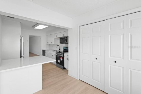 Condominio en venta en Seminole, Florida, 2 dormitorios, 109.62 m2 № 2233033 - foto 16