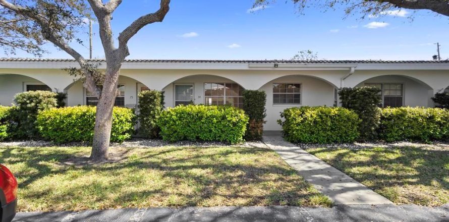 Condominio en Seminole, Florida, 2 dormitorios № 2233033