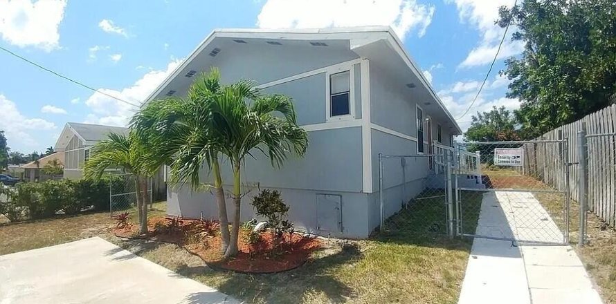 Villa ou maison à Riviera Beach, Floride 3 chambres, 122.72 m2 № 2378762