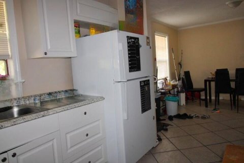 Villa ou maison à louer à Riviera Beach, Floride: 3 chambres, 122.72 m2 № 2378762 - photo 3