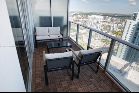 Condo in Miami, Florida, 2 bedrooms  № 1948391 - photo 6