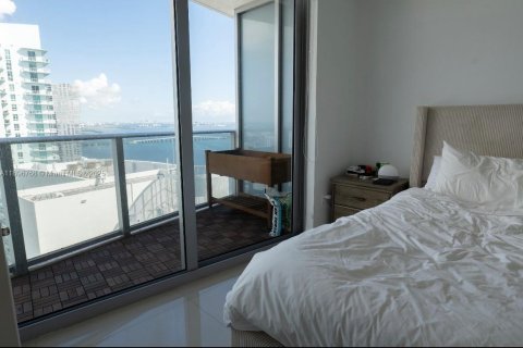 Condo in Miami, Florida, 2 bedrooms  № 1948391 - photo 18