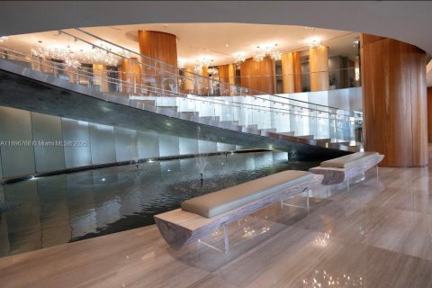 Condo in Miami, Florida, 2 bedrooms  № 1948391 - photo 3