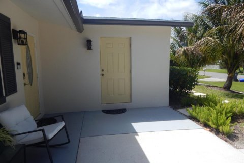 Casa en alquiler en Palm Beach Gardens, Florida, 3 dormitorios, 125.05 m2 № 1093859 - foto 1