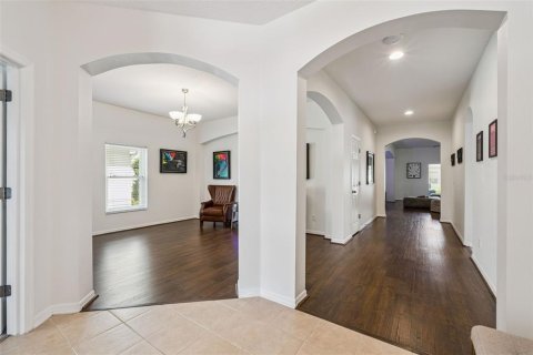 House in Orlando, Florida 4 bedrooms, 248.7 sq.m. № 2151546 - photo 10