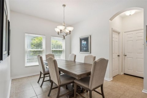 House in Orlando, Florida 4 bedrooms, 248.7 sq.m. № 2151546 - photo 25