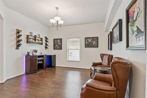 House in Orlando, Florida 4 bedrooms, 248.7 sq.m. № 2151546 - photo 9