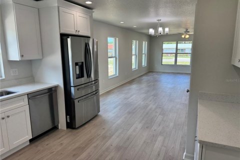 Casa en venta en Zephyrhills, Florida, 3 dormitorios, 138.42 m2 № 2218819 - foto 21