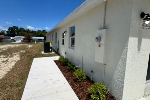 Casa en venta en Zephyrhills, Florida, 3 dormitorios, 138.42 m2 № 2218819 - foto 17